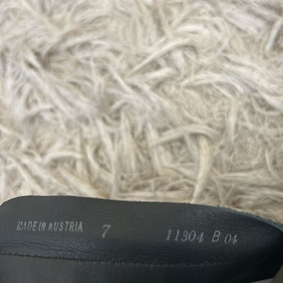 NWOB Paul Green Sahara Block Heel Chelsea Boots in Black Leather Sz UK 7/US 9.5 - Picture 12 of 13